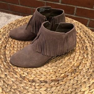 Steve Madden Suede Fringe Patzee Bootie- Size 7